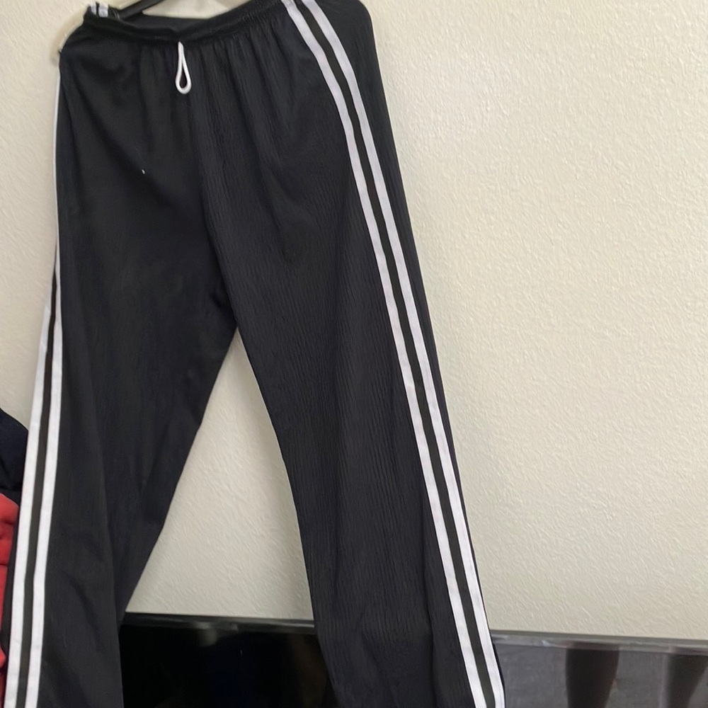 FINAL MARKDOWN Men’s persona track slacks medium
